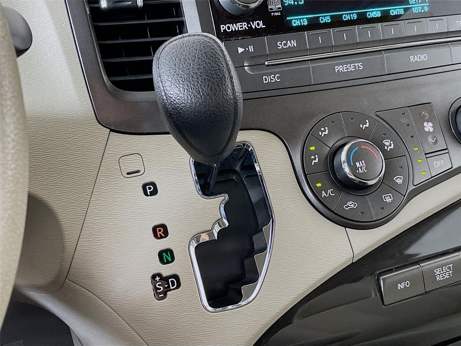 Used 2011 Sandy Beach Metallic Toyota LE image 20