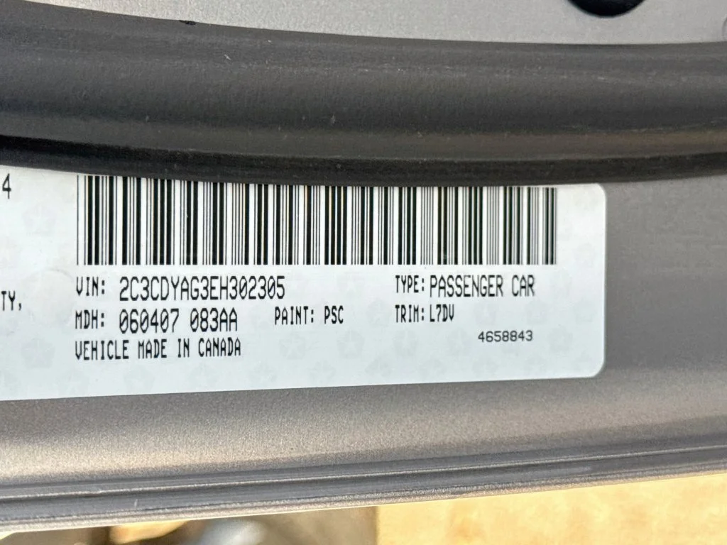 Used 2014 Silver Dodge SXT image 35