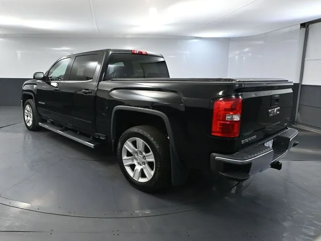 Used 2015 Black GMC SLE image 7