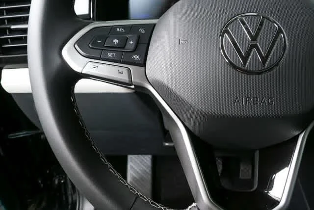 New 2026 Deep Black Pearl Volkswagen S image 9