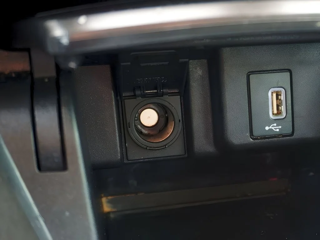 2019 Honda Accord LX - Photo 25