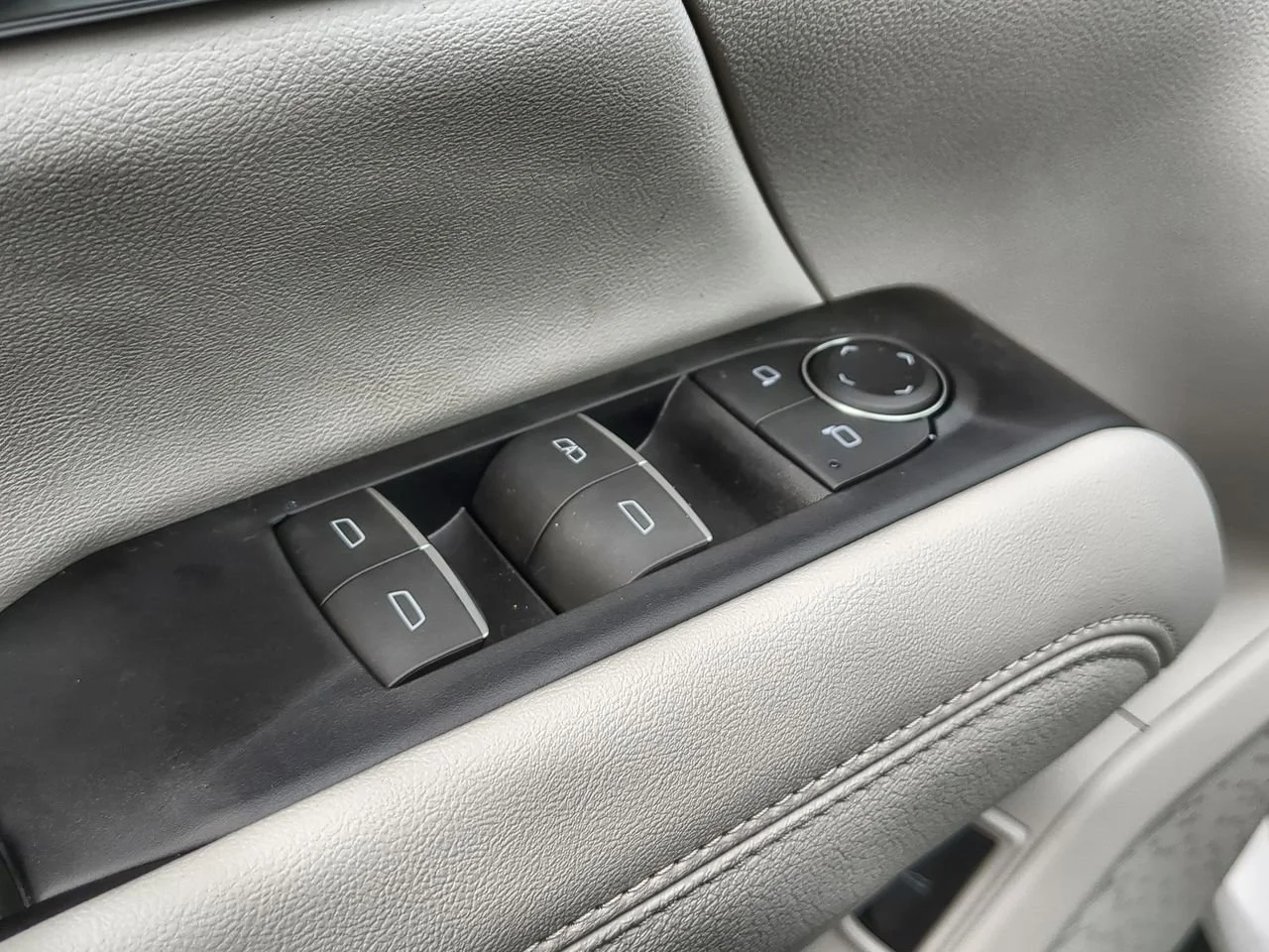 New 2026 Summit White GMC Denali image 23