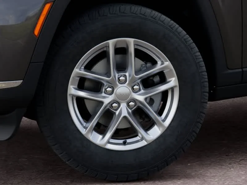 New 2026 Baltic Gray Metallic Clearcoat Jeep Laredo X image 8