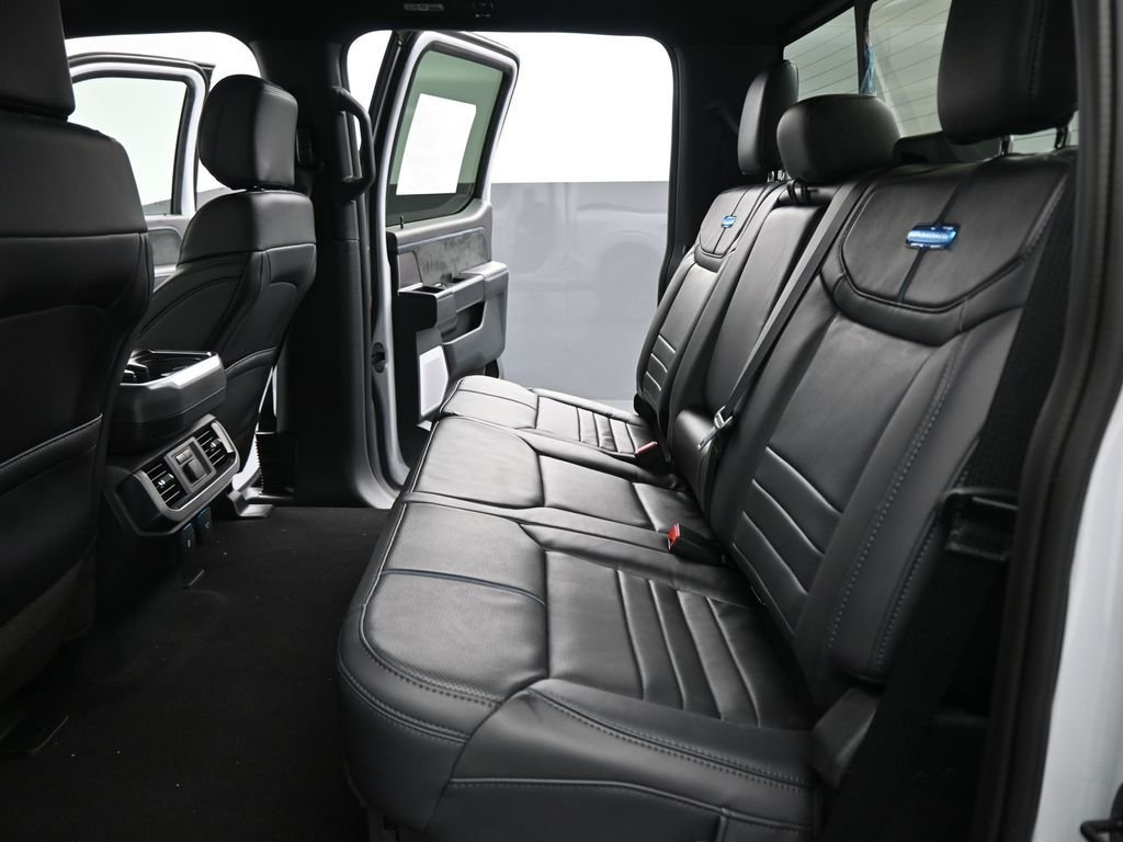 New 2025 Space White Metallic Ford Platinum image 23