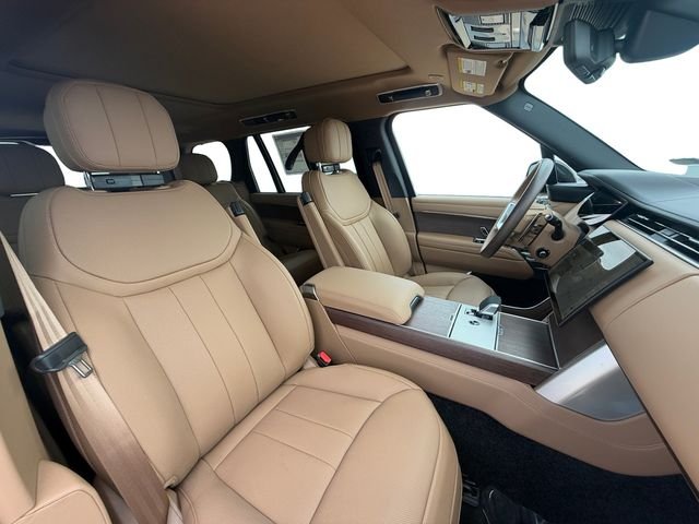 New 2026 Santorini Black Land Rover SE image 15