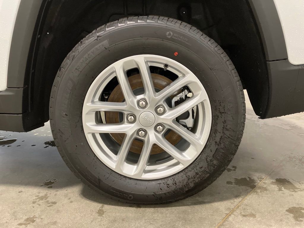 2025 Jeep Grand Cherokee L Laredo - Photo 25