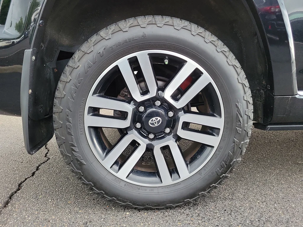 Used 2017 Midnight Black Metallic Toyota Limited image 6