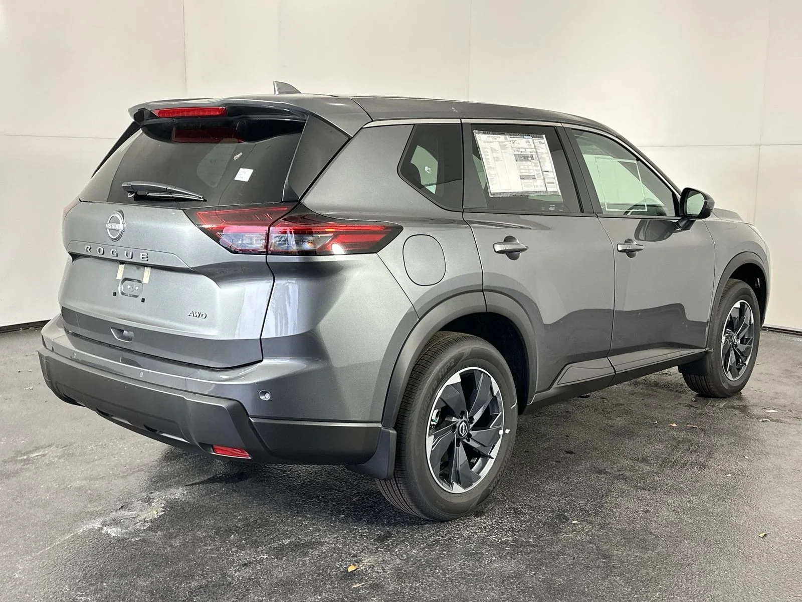 2026 Nissan Rogue SV - Photo 13