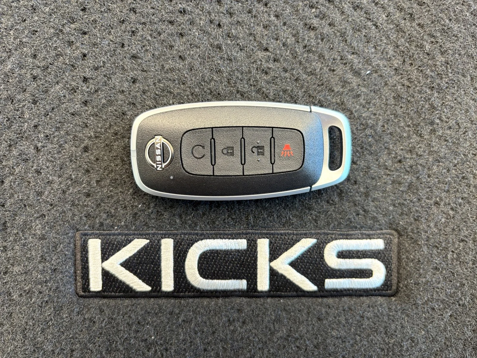 2026 Nissan KICKS SR - Photo 27