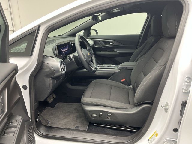 Used 2025 Summit White Chevrolet LT1 with PCY image 3