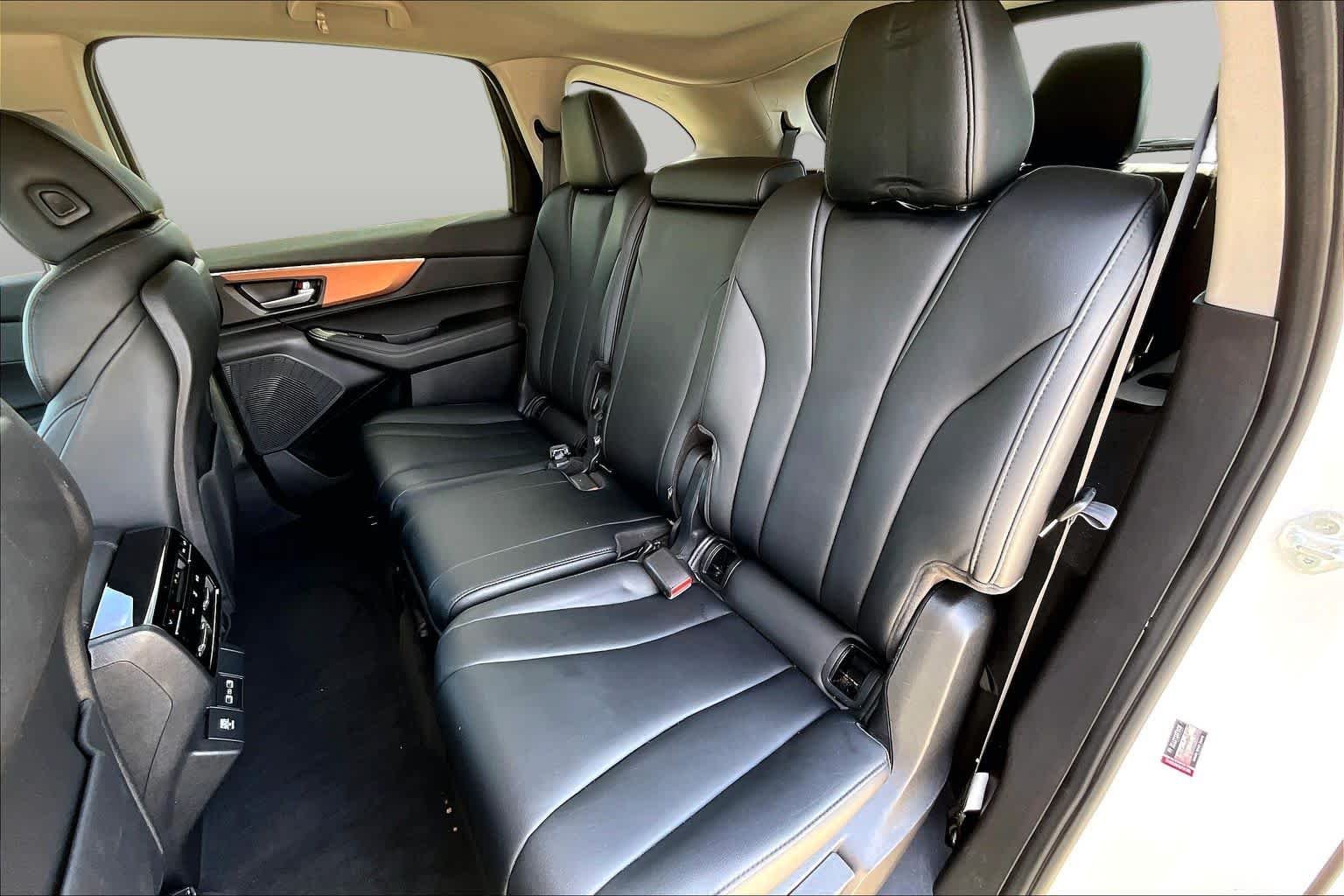 Used 2022 Platinum White Pearl Acura  image 21