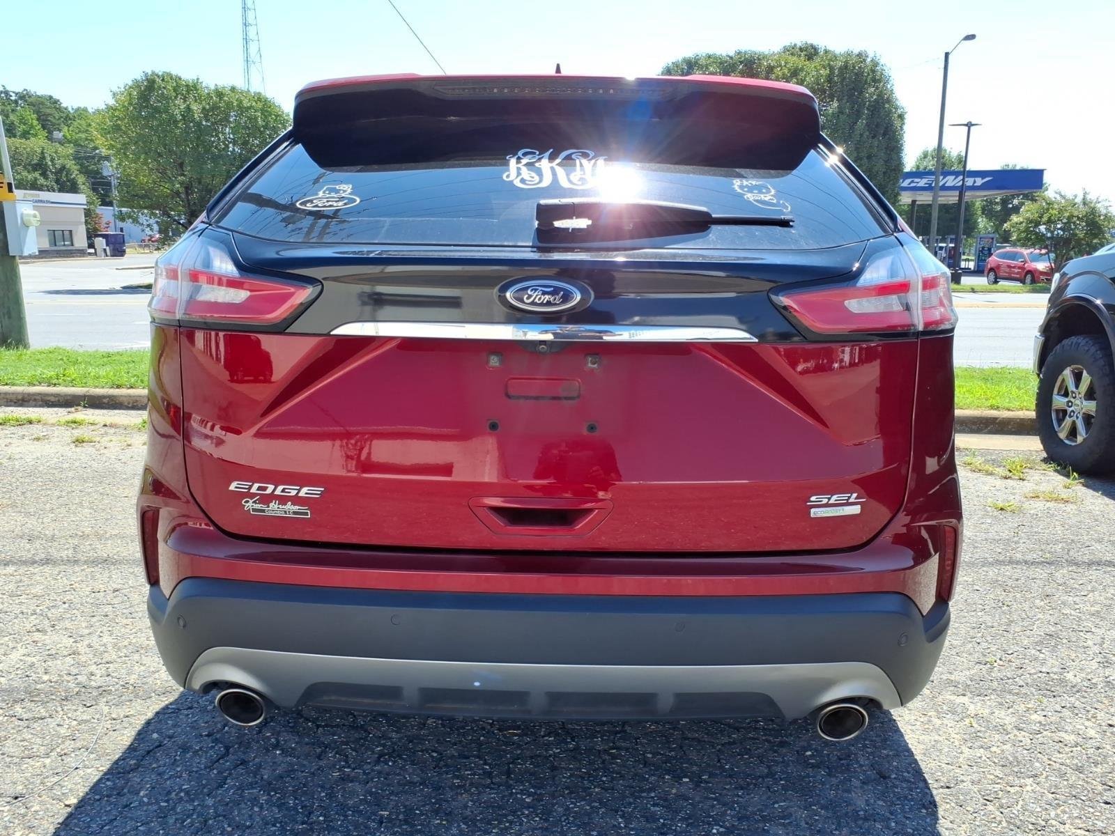 Used 2019 Ruby Red Metallic Tinted Clearcoat Ford SEL image 8