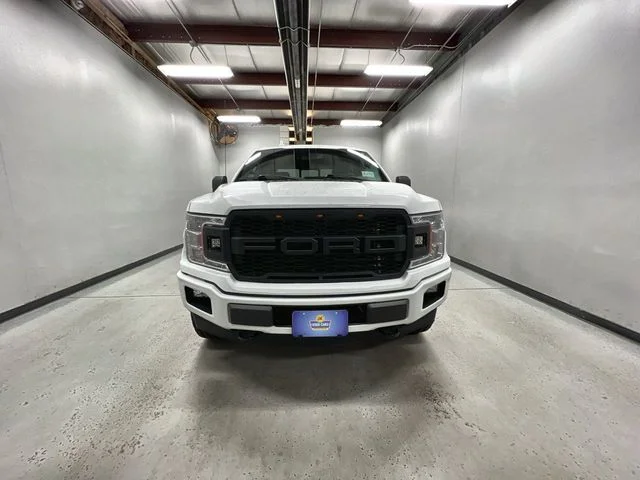 Used 2018  Ford XLT image 3