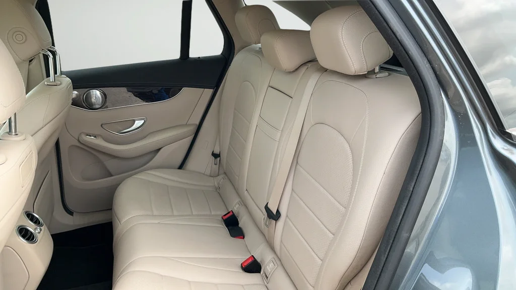 Used 2019  Mercedes-Benz GLC 300 image 20