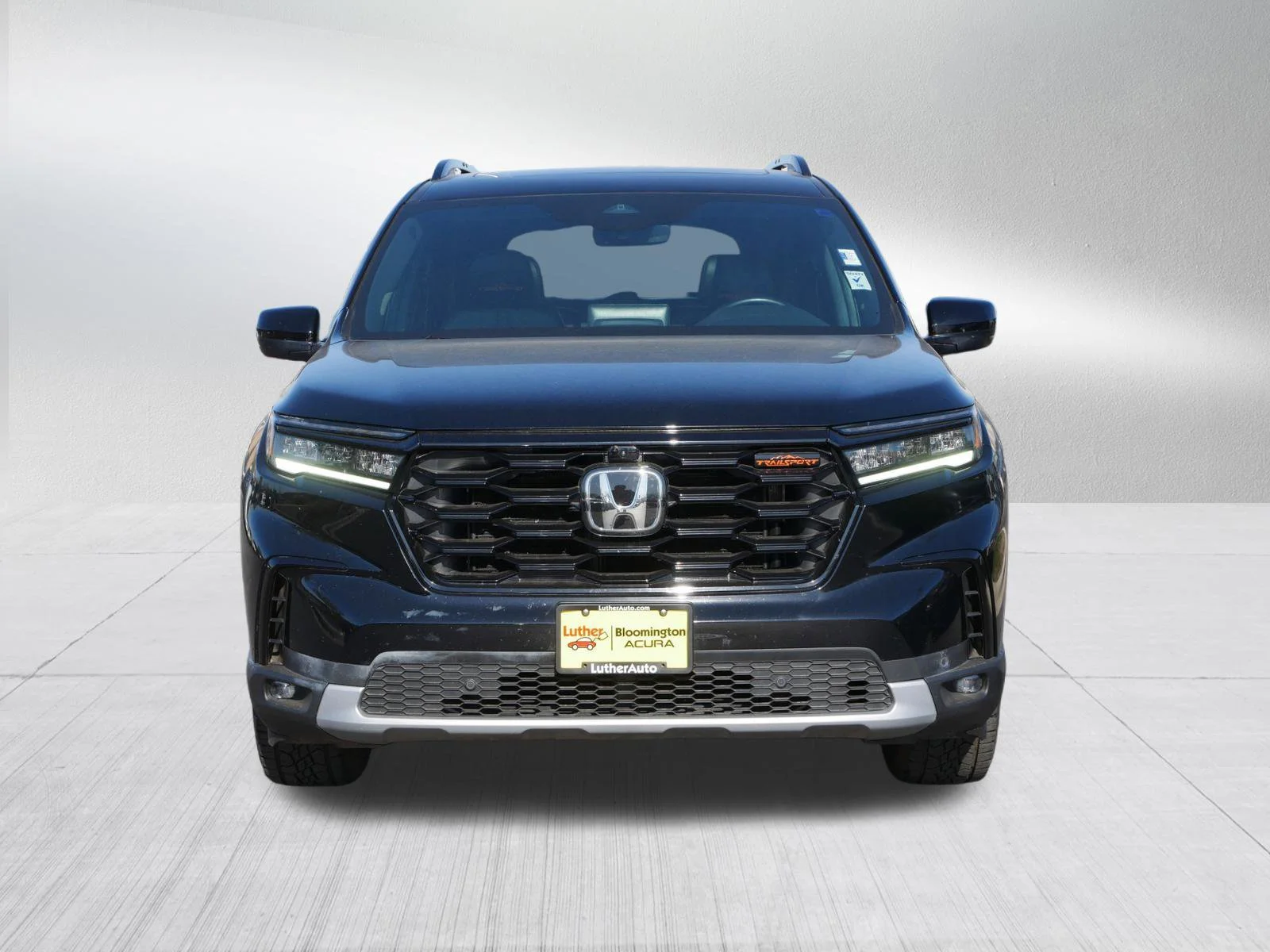 Used 2023 Honda Pilot TrailSport with VIN 5FNYG1H63PB047127 for sale in Bloomington, Minnesota