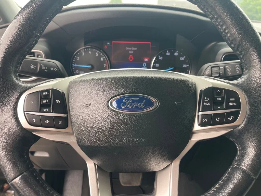 Certified Used 2022 Carbonized Gray Ford XLT image 16