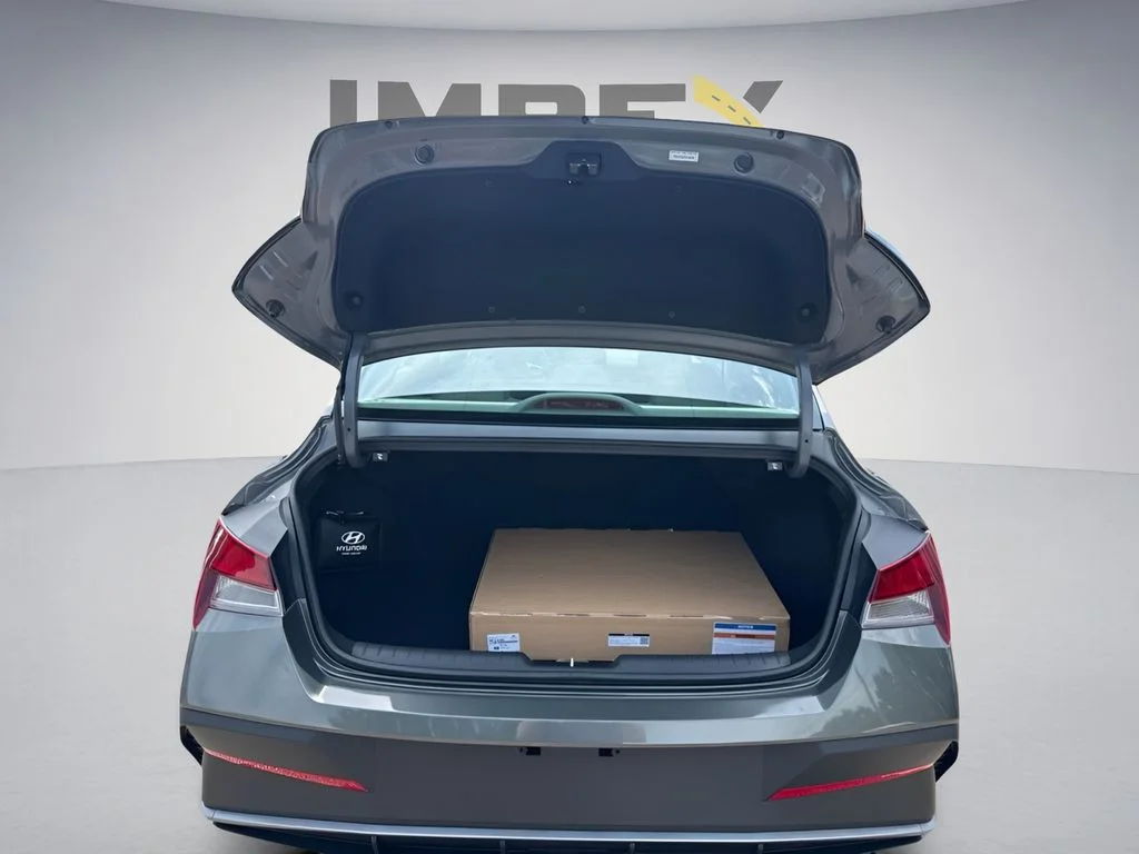 Used 2026 Gray Hyundai SEL Sport image 25