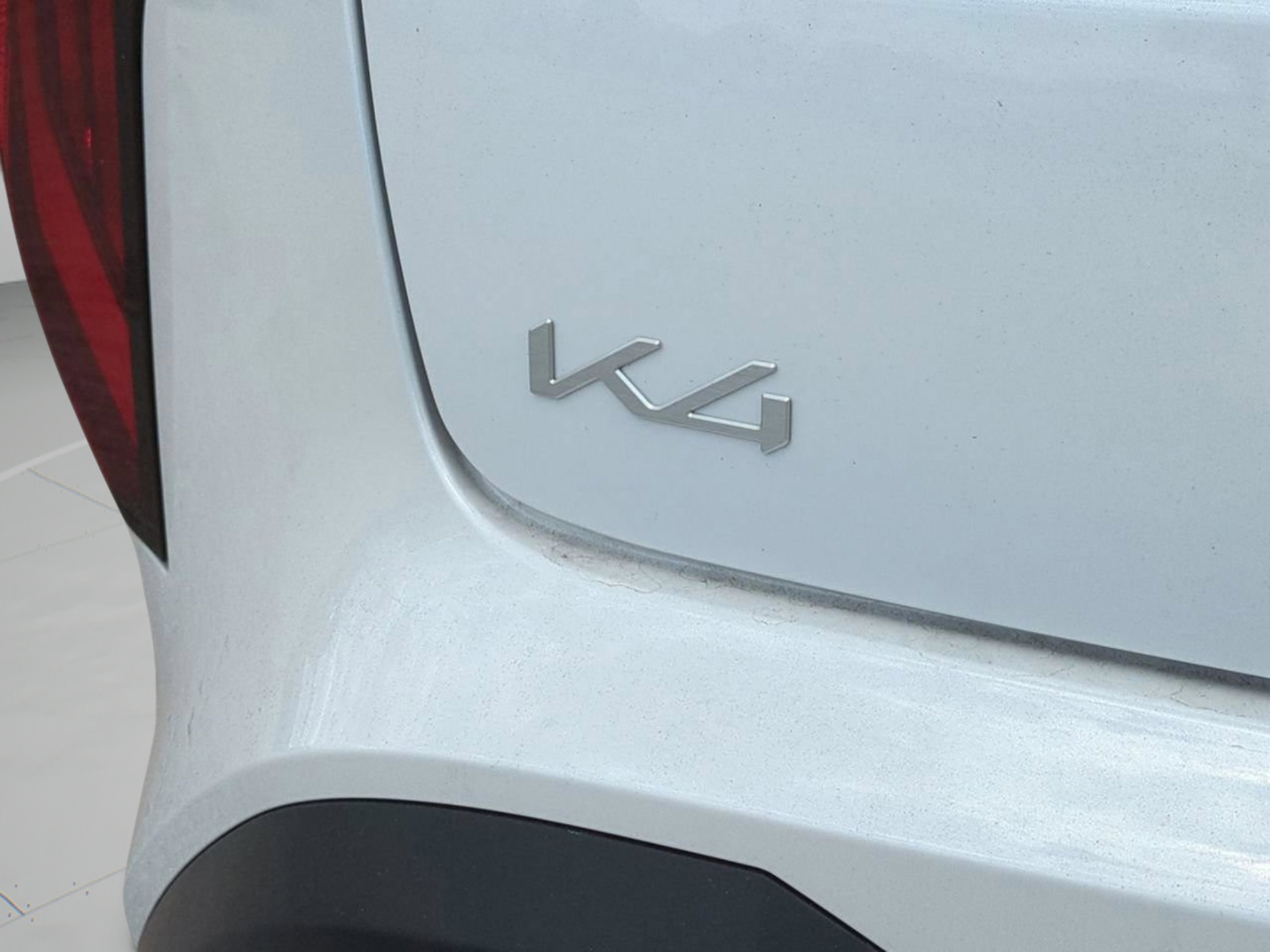 New 2026 Snow White Pearl Kia EX image 14
