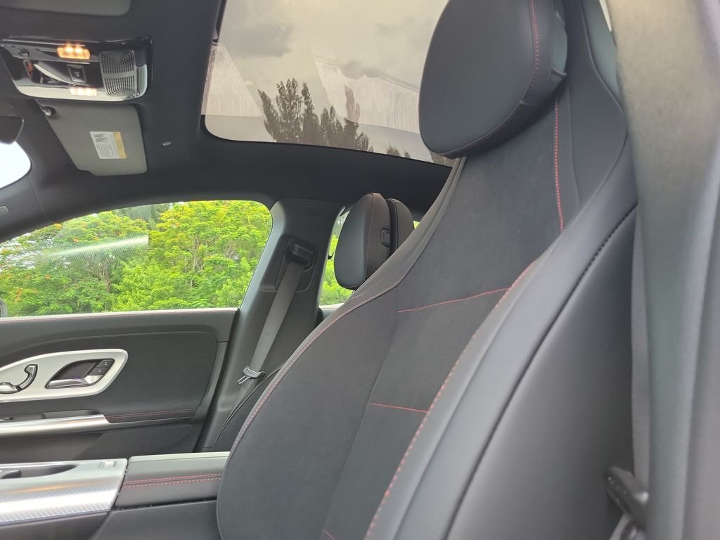 New 2027 Polar White Mercedes-Benz CLA 220 image 20