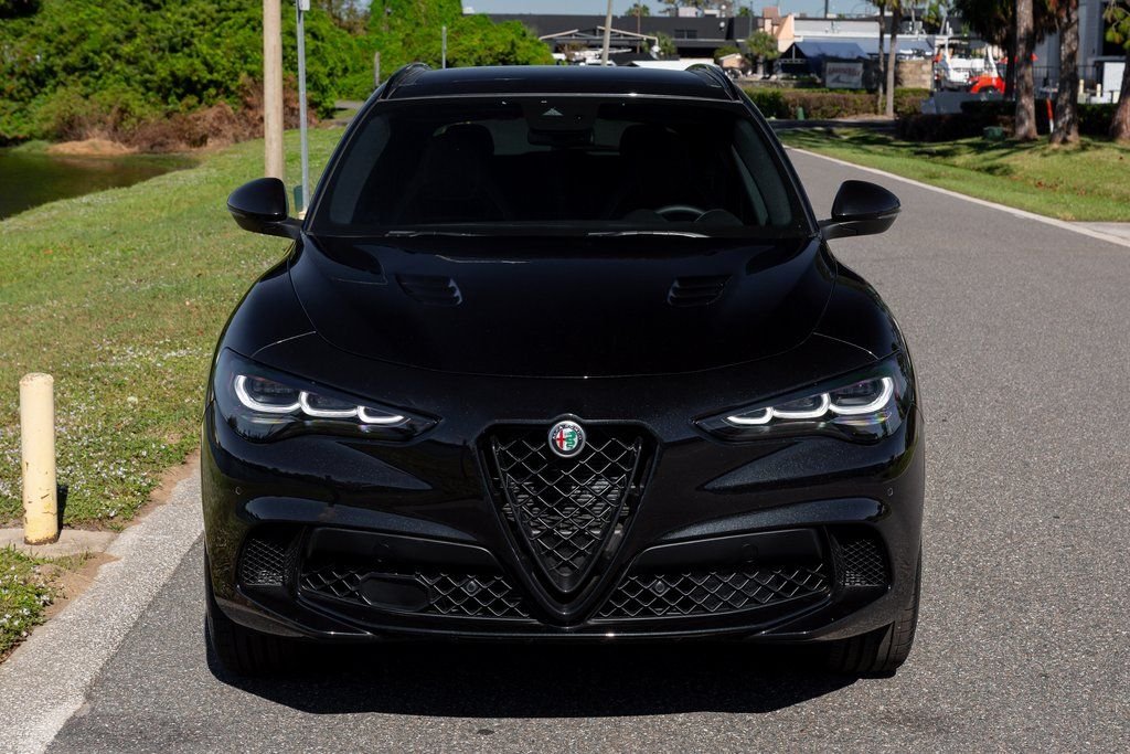 2024 Alfa Romeo Stelvio Quadrifoglio - Photo 8