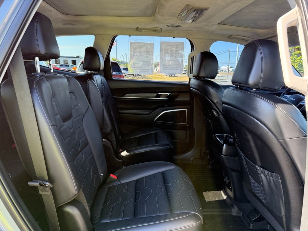 Certified Used 2022 Silver Kia SX image 13
