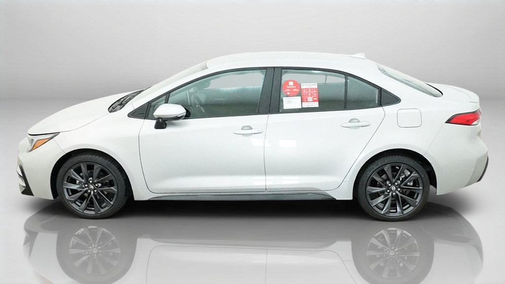 New 2027 Classic Silver Metallic Toyota SE image 2
