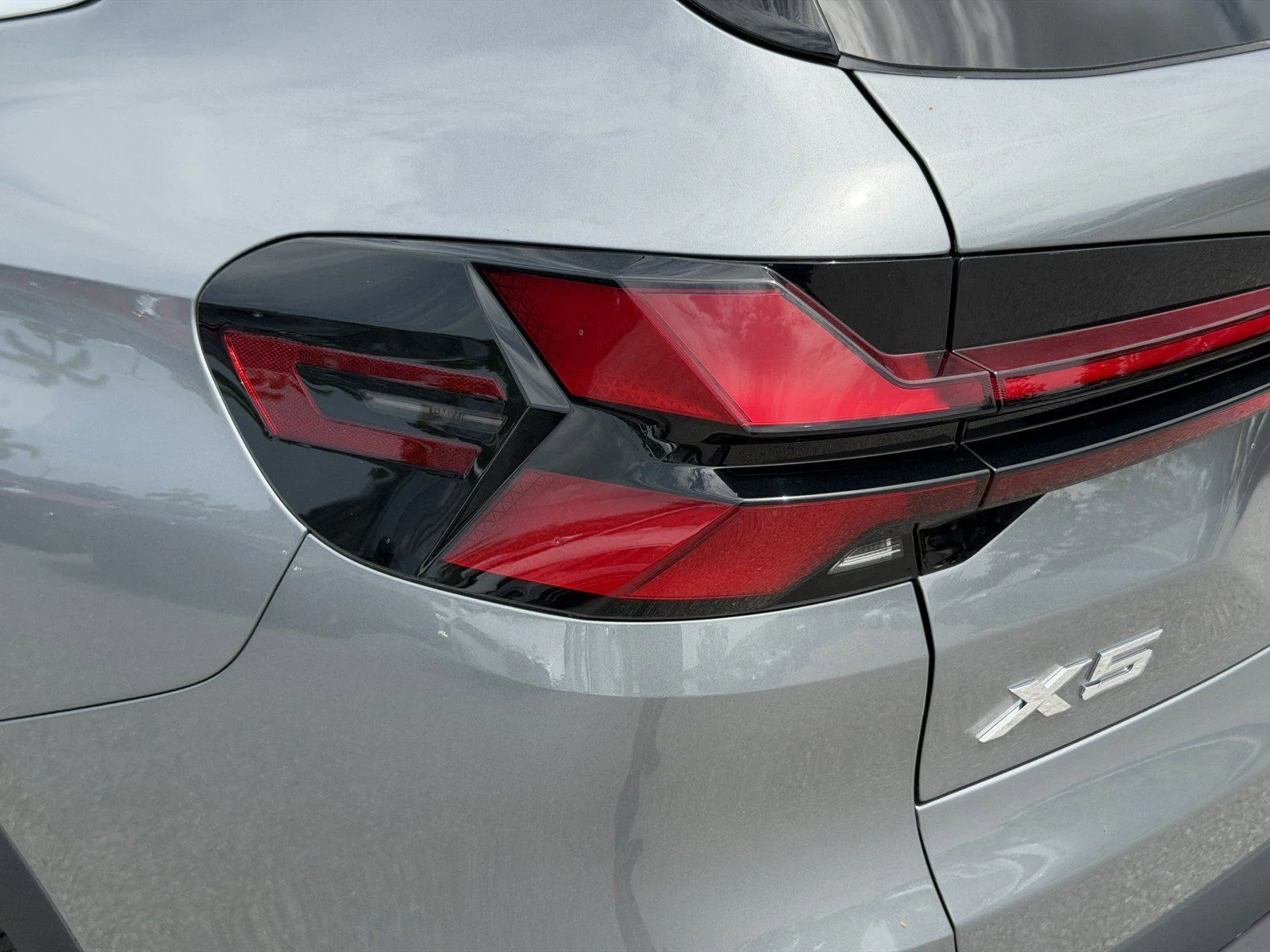 New 2026 Skyscraper Grey Metallic BMW xDrive40i image 10