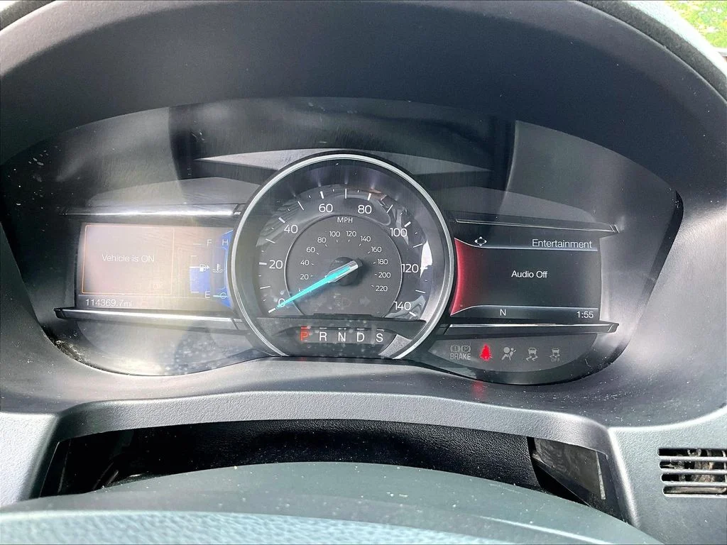 Used 2019 Black Ford XLT image 19