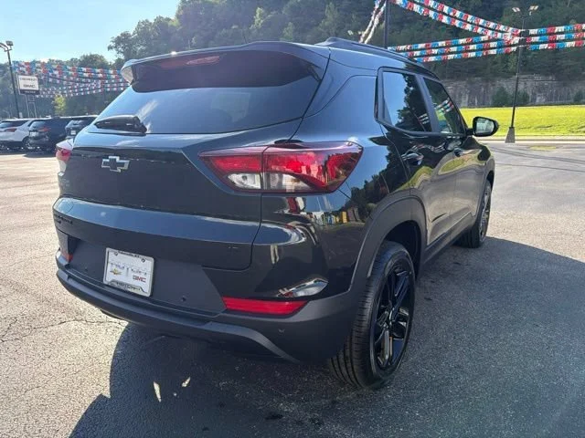 New 2026 Mosaic Black Metallic Chevrolet LT image 3
