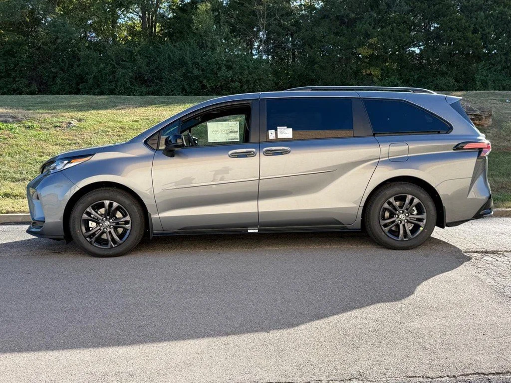 New 2026 Heavy Metal Toyota XSE image 2