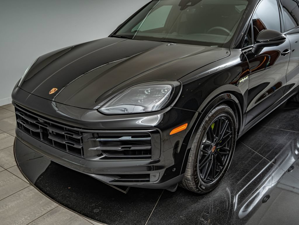 2025 Porsche Cayenne Coup E-Hybrid - Photo 16