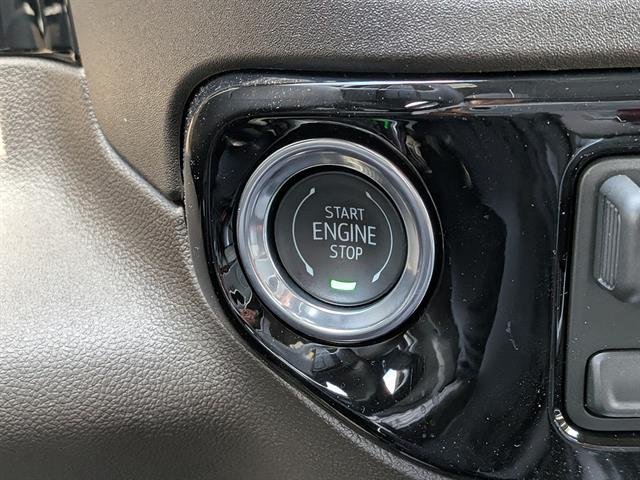 New 2026 Polar White Tricoat Chevrolet LTZ image 27