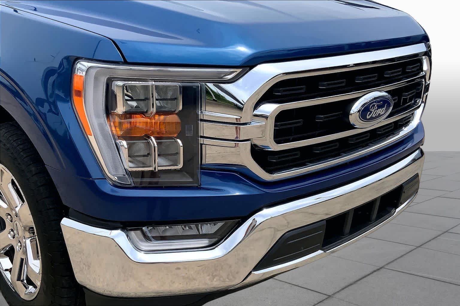 Used 2023 Atlas Blue Ford XLT image 28