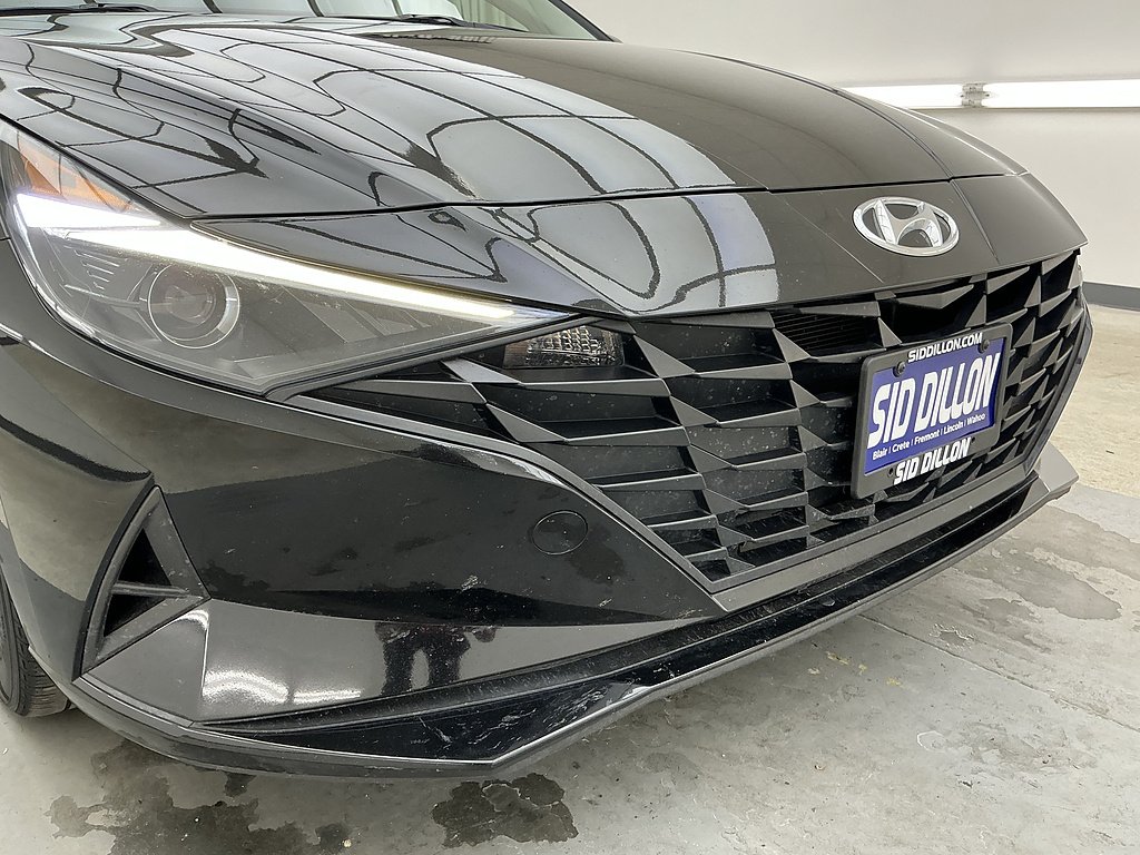Used 2022 Phantom Black Hyundai SEL image 25
