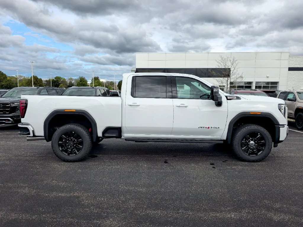 2026 GMC Sierra 2500HD AT4 - Photo 10