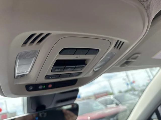 Used 2023 Gray Buick Avenir image 36