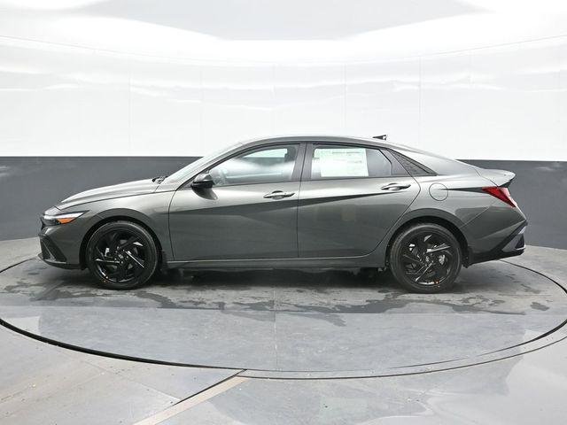 New 2026 Gray Hyundai SEL Sport image 4