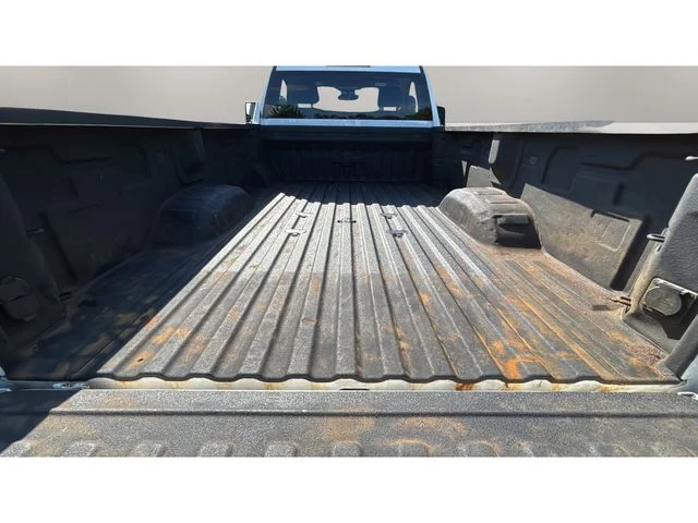 Used 2024 White Chevrolet LT image 34