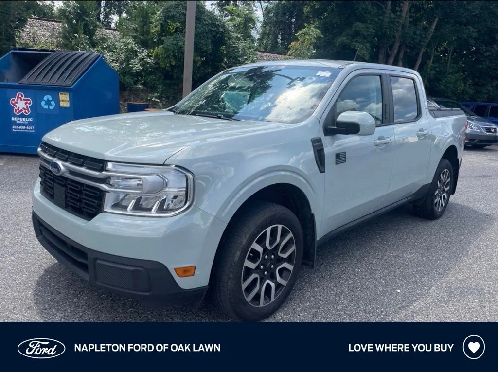 Used 2022 Green Ford Lariat image 1