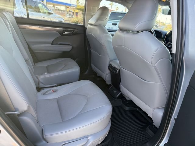 2021 Toyota Highlander Platinum - Photo 30