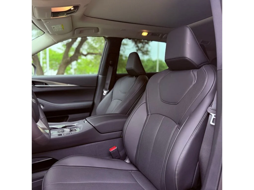 New 2026 Harbor Gray INFINITI Luxe AWD image 22