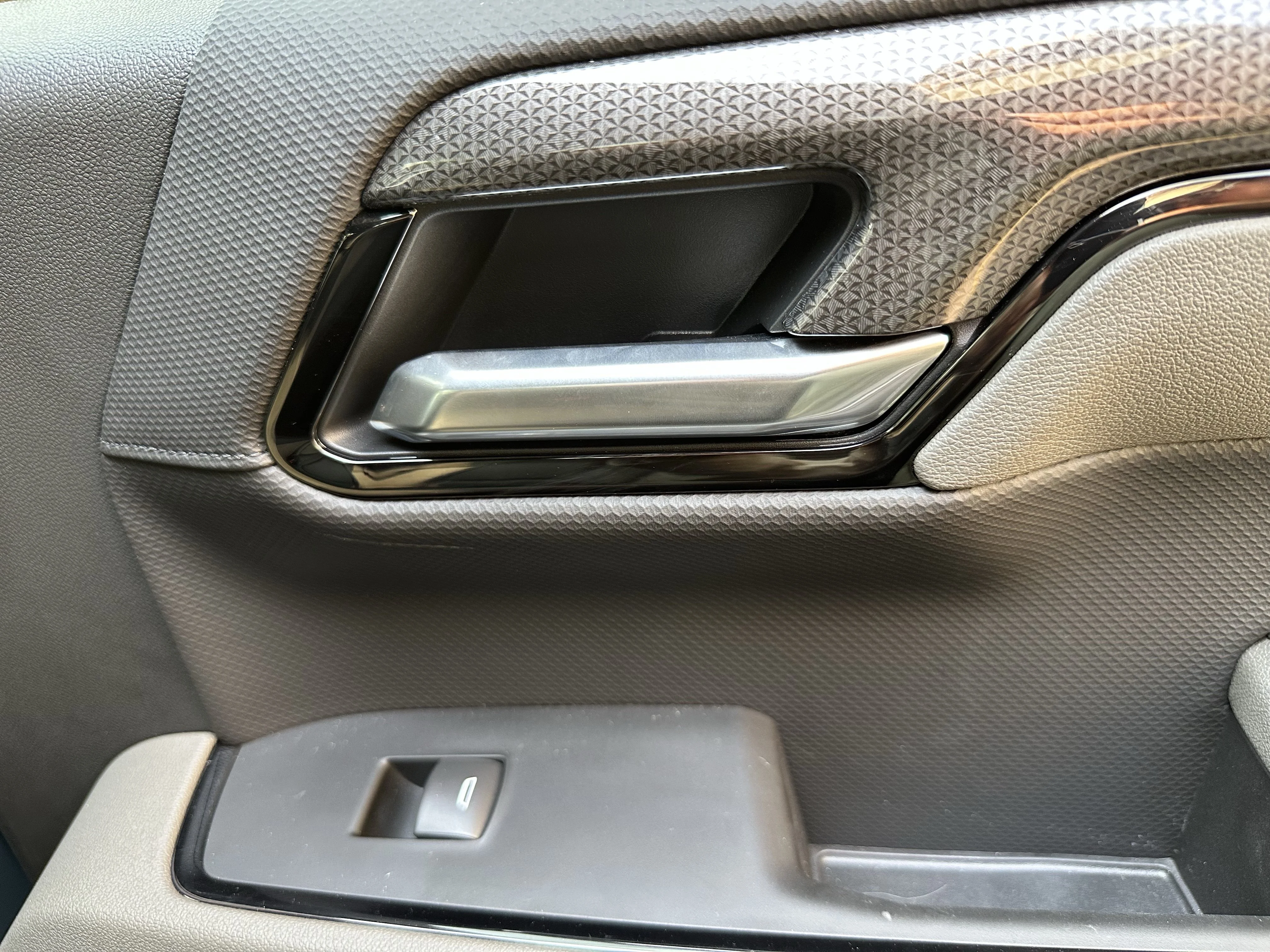Certified Used 2026  Chevrolet ZR2 image 22
