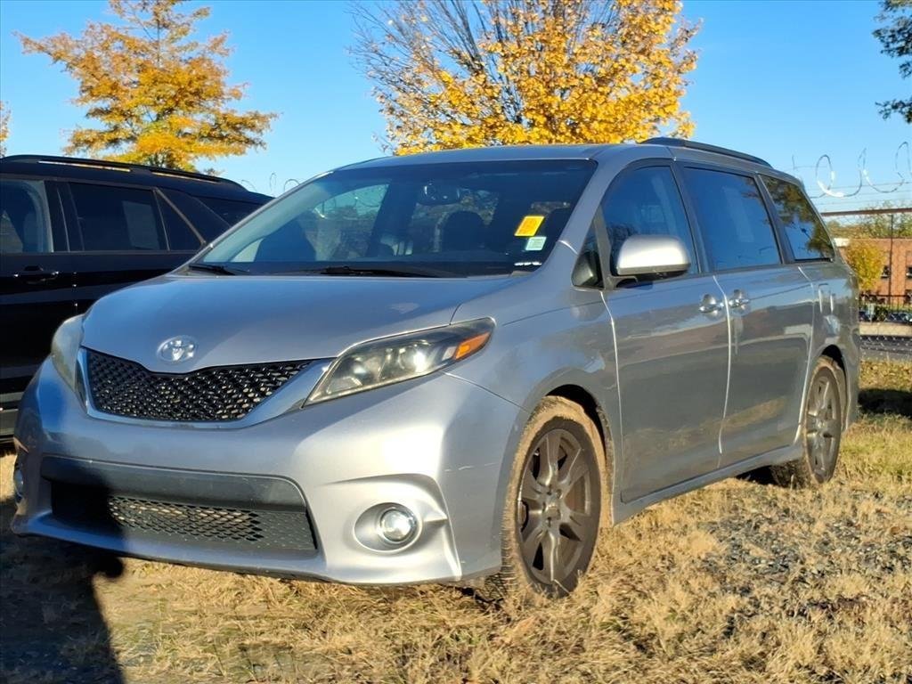 2017 Toyota Sienna SE Premium