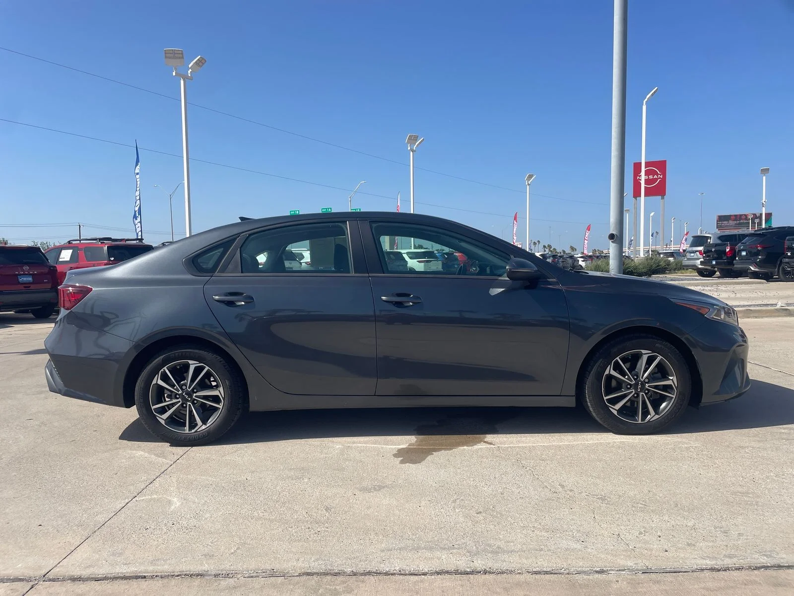 Used 2024 Gray Kia LXS image 6