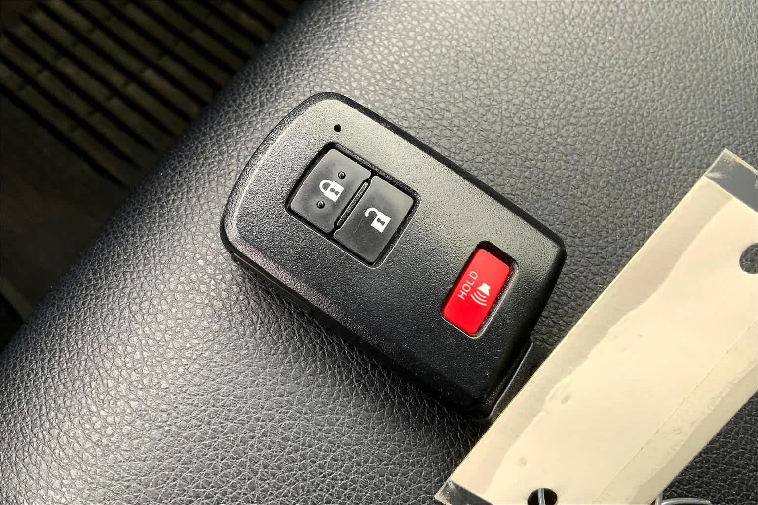 Used 2021 Barcelona Red Metallic Toyota Venture image 15