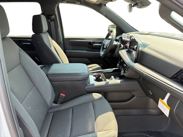 2026 Chevrolet Suburban LS - Photo 13