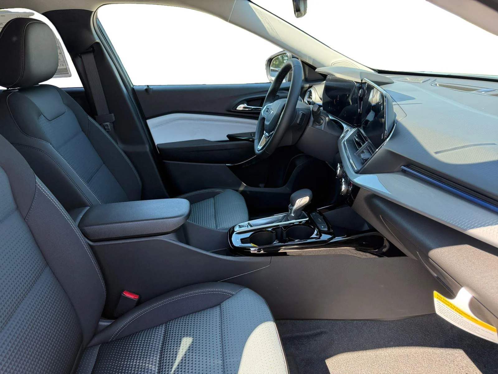 2026 Chevrolet Trax LT - Photo 16