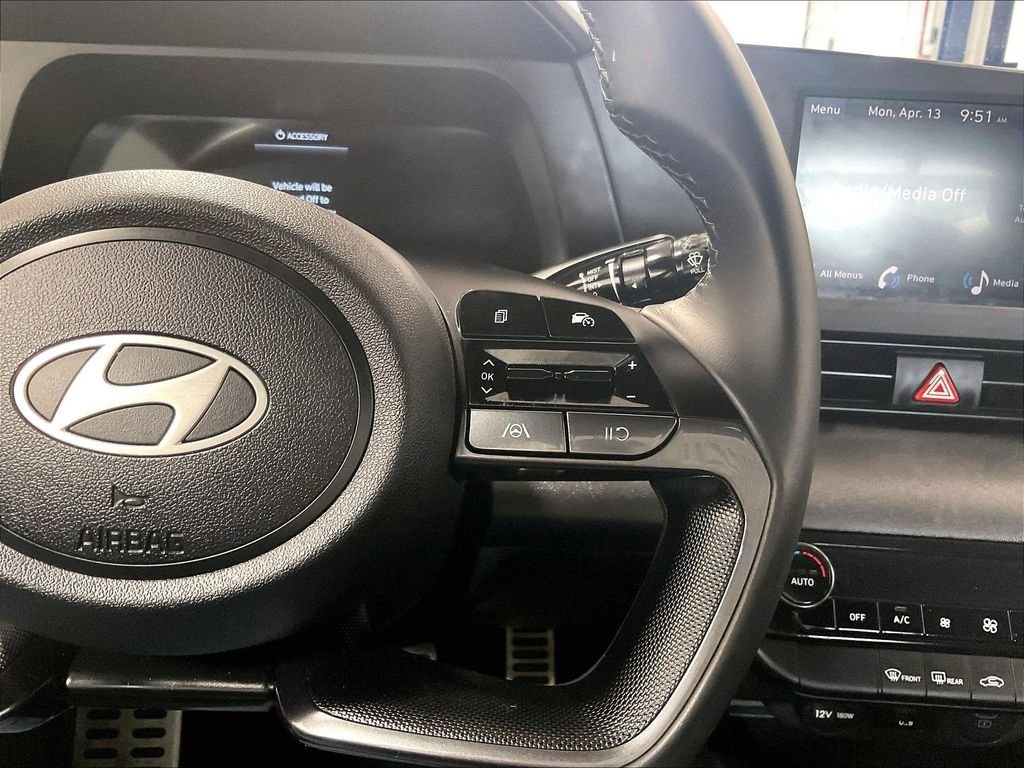Used 2025 Red Hyundai SEL Sport image 23