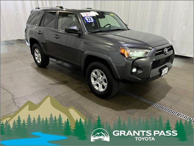 2022 Toyota 4Runner SR5 4WD V6's photo