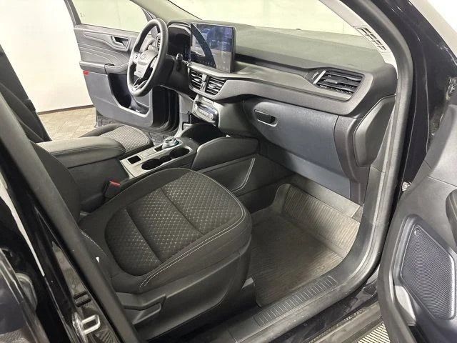 Used 2023 Black Ford Active image 31